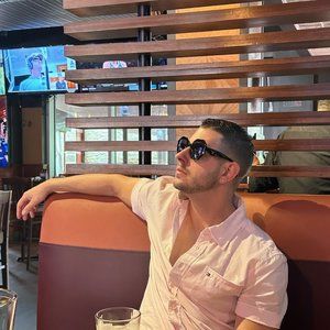 Meet your Posher, Daniel